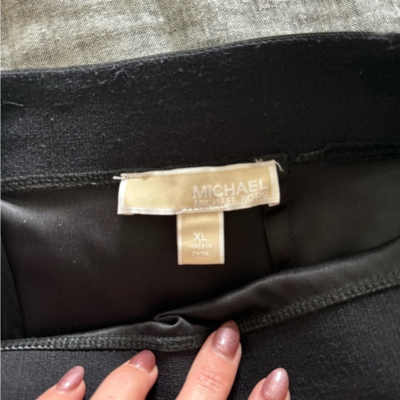 Michael Kors Black Leather Pencil Skirt - Picture 2 of 3